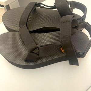 Teva Flatorm Universal Platform Sandal